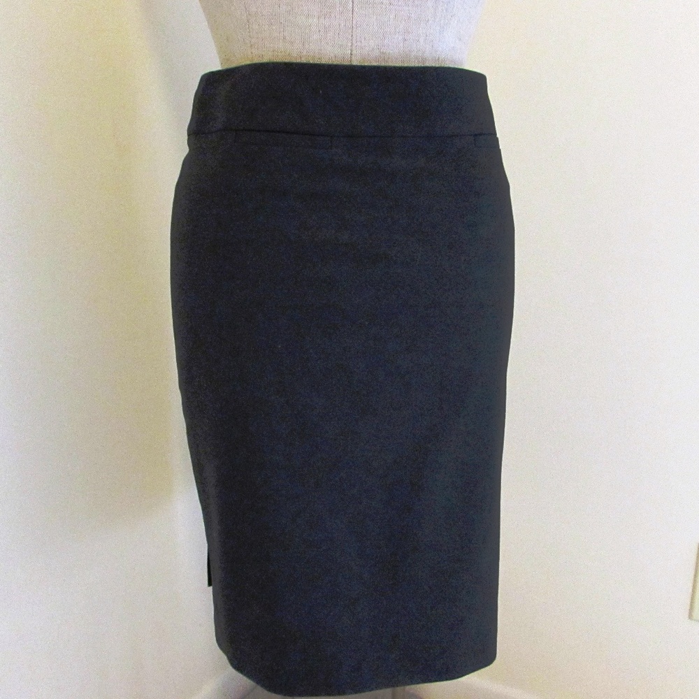 Banana Republic Black wool pencil skirt NWOT 2P